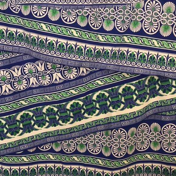 Like New J.McLaughlin Athleisure Skirt. Small - Picture 2 of 6